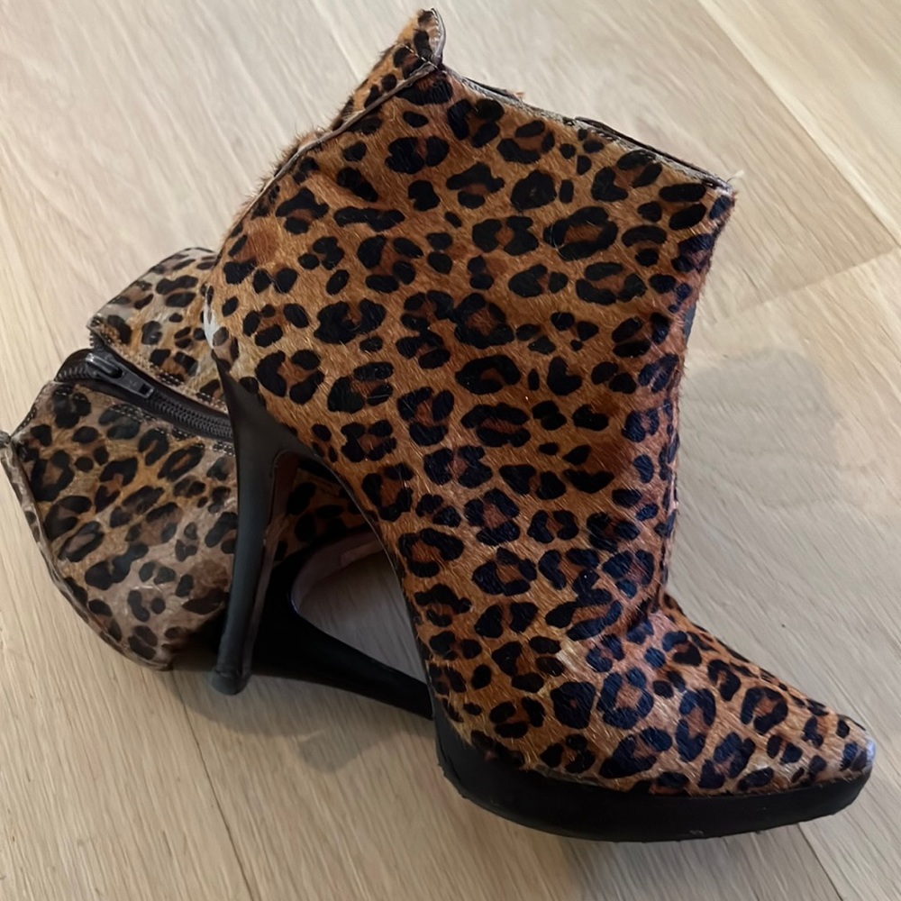 Hair on hide cheetah booties 4” heel 1/2” platform